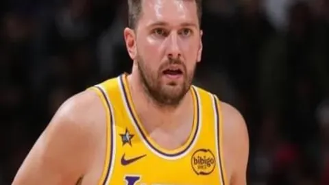 “亚冬会女子1500米短道速滑巅峰对决”